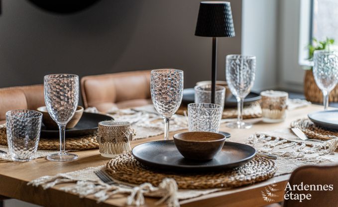 Romantische vakantiewoning voor 2 personen in Beauraing met zwembad, sauna en jacuzzi