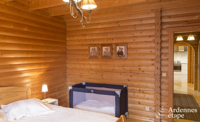 Chalet in Bernister voor 15 personen in de Ardennen