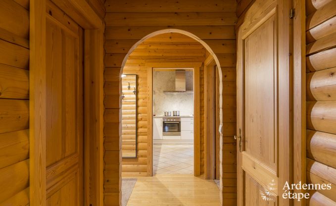 Chalet in Bernister voor 15 personen in de Ardennen