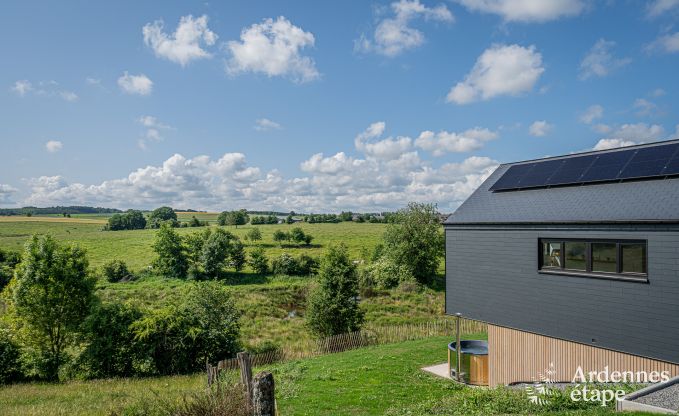 Vakantiehuis in Bertogne voor 6 personen met priv�tuin en hottub