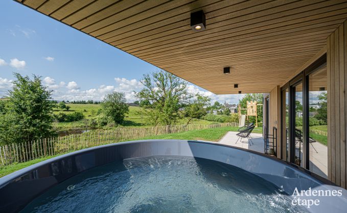 Vakantiehuis in Bertogne voor 6 personen met priv�tuin en hottub