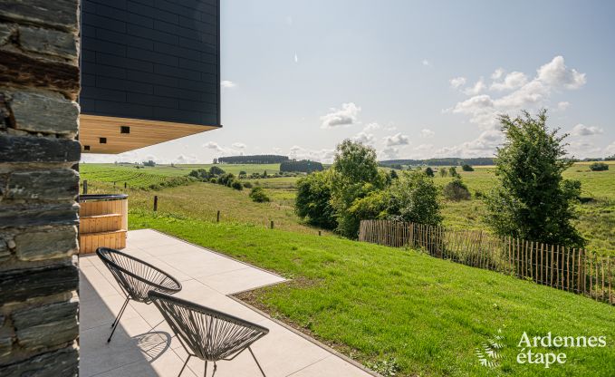 Vakantiehuis in Bertogne voor 6 personen met priv�tuin en hottub