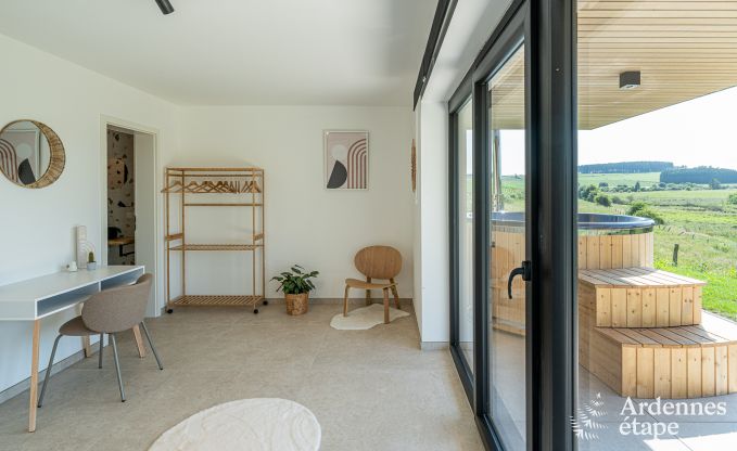 Vakantiehuis in Bertogne voor 6 personen met priv�tuin en hottub