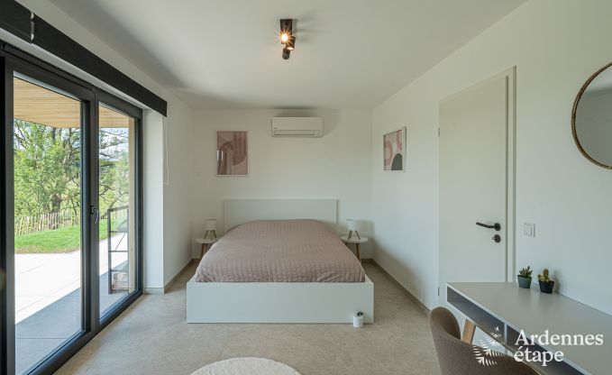 Vakantiehuis in Bertogne voor 6 personen met priv�tuin en hottub