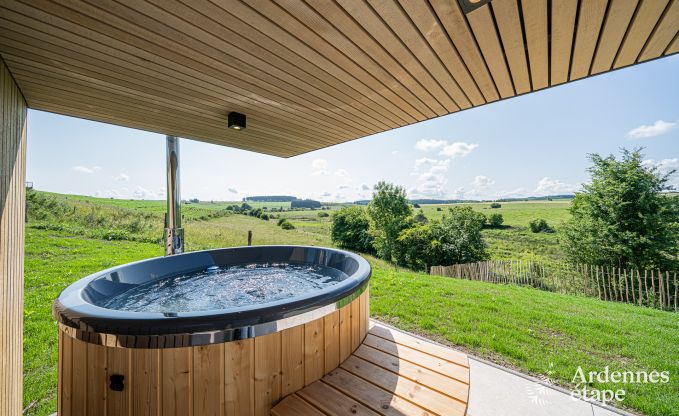 Vakantiehuis in Bertogne voor 6 personen met priv�tuin en hottub