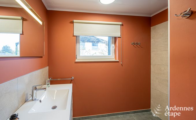 Gezinsvriendelijk vakantiehuis voor 8 personen en 2 honden in Jehonville