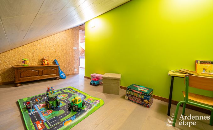 Gezinsvriendelijk vakantiehuis voor 8 personen en 2 honden in Jehonville