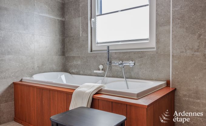 Gezellig en ruim vakantiehuis in Bertrix, Ardennen