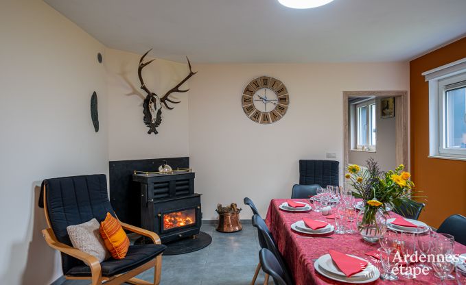 Gezinsvriendelijk vakantiehuis voor 8 personen en 2 honden in Jehonville