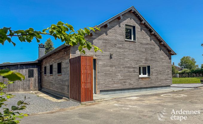 Gezinsvriendelijk vakantiehuis voor 8 personen en 2 honden in Jehonville