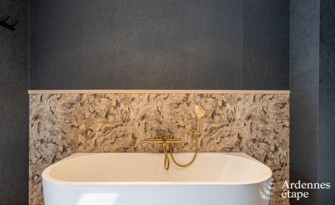 Comfortabel vakantiehuis met binnenzwembad in Bertrix, Ardennen