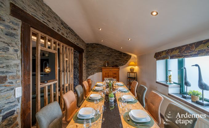 Comfortabel vakantiehuis met binnenzwembad in Bertrix, Ardennen