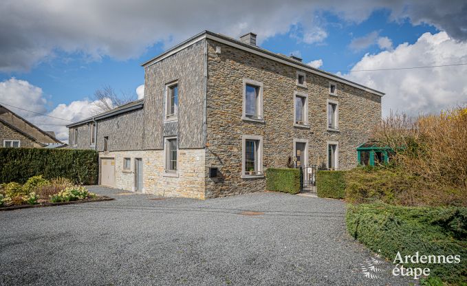 Comfortabel vakantiehuis met binnenzwembad in Bertrix, Ardennen