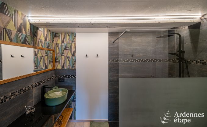 Comfortabel vakantiehuis met binnenzwembad in Bertrix, Ardennen