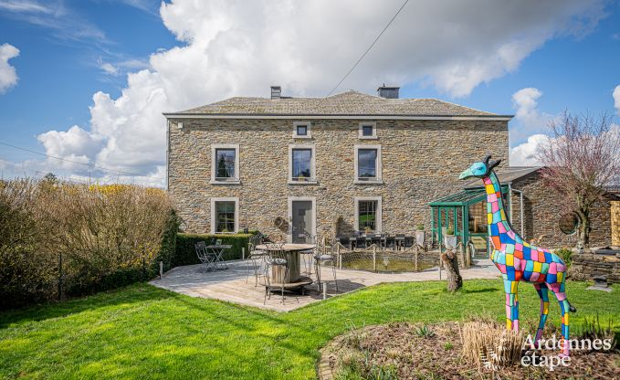 Comfortabel vakantiehuis met binnenzwembad in Bertrix, Ardennen
