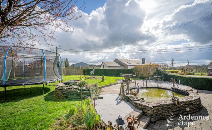 Comfortabel vakantiehuis met binnenzwembad in Bertrix, Ardennen