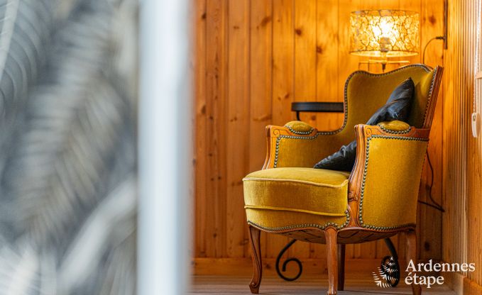 Comfortabel vakantiehuis met binnenzwembad in Bertrix, Ardennen