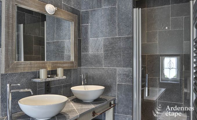 Luxe villa in Bi�vre voor 9 personen in de Ardennen