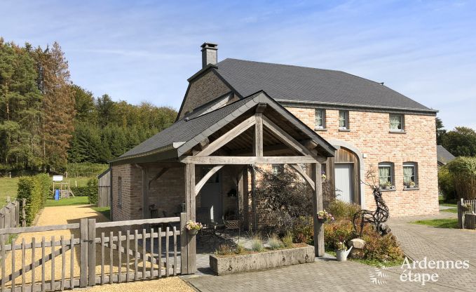 Luxe villa in Bi�vre voor 9 personen in de Ardennen