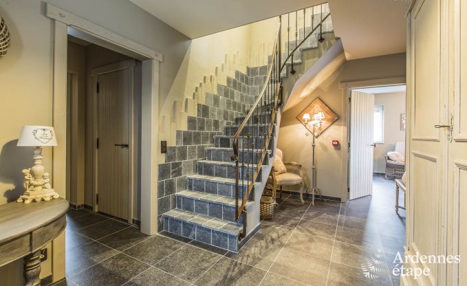 Luxe villa in Bi�vre voor 9 personen in de Ardennen