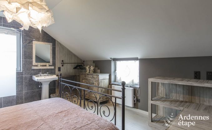 Luxe villa in Bi�vre voor 9 personen in de Ardennen