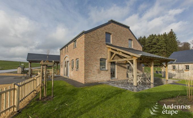 Luxe villa in Bi�vre voor 9 personen in de Ardennen