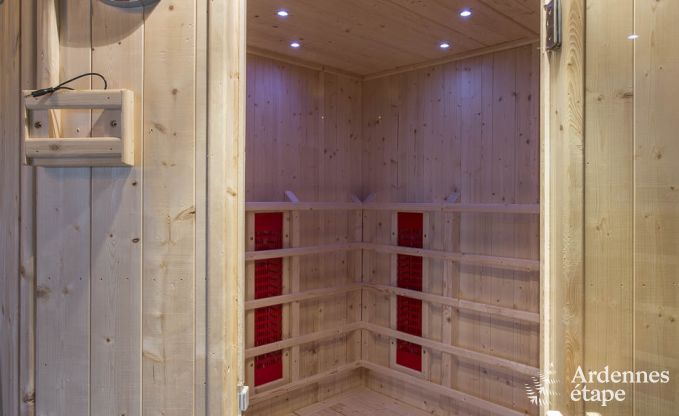 Luxe villa in Bi�vre voor 9 personen in de Ardennen