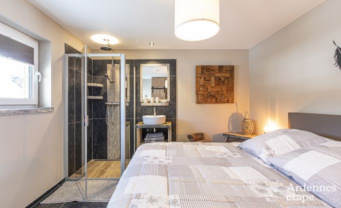 Luxe villa in Bi�vre voor 8 personen in de Ardennen