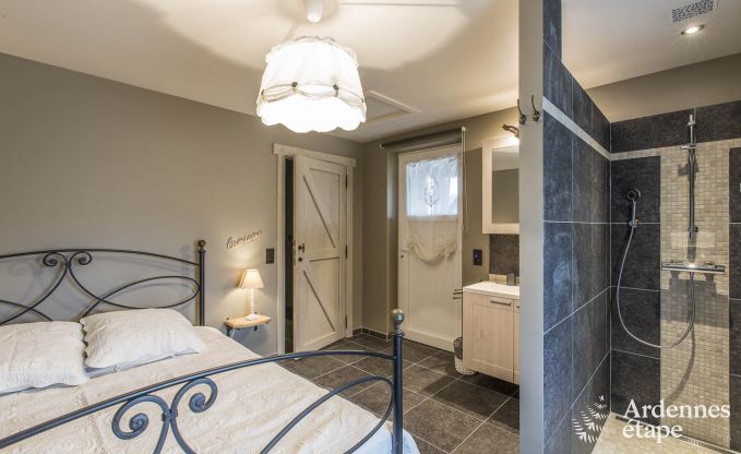 Luxe villa in Bi�vre voor 19 personen in de Ardennen