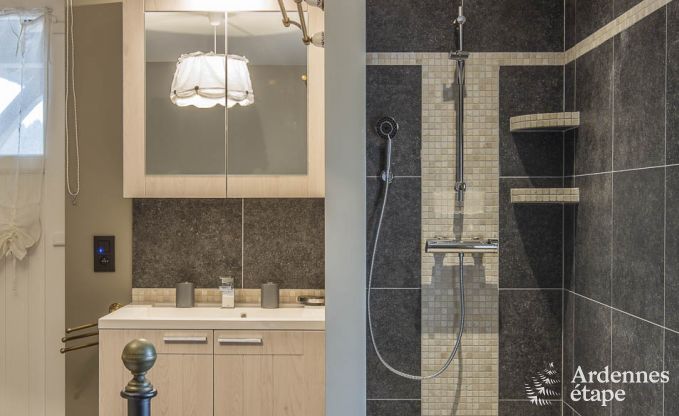 Luxe villa in Bi�vre voor 19 personen in de Ardennen