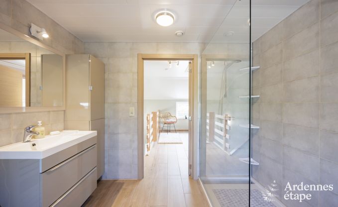 Moderne en hondvriendelijke vakantiewoning in Bievre, Ardennen