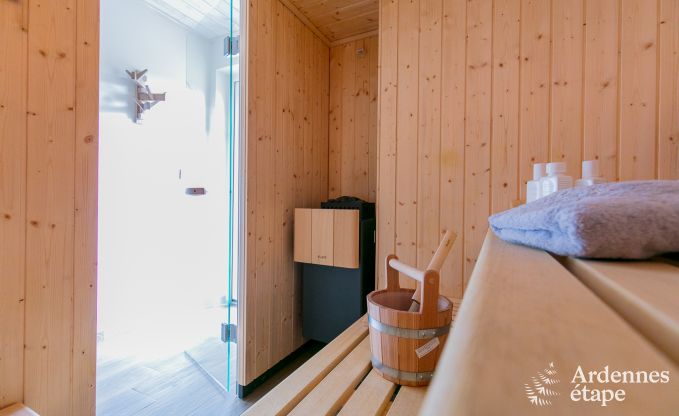 Mooi landhuis voor 12 personen voor een verblijf bij Bièvre in de Ardennen