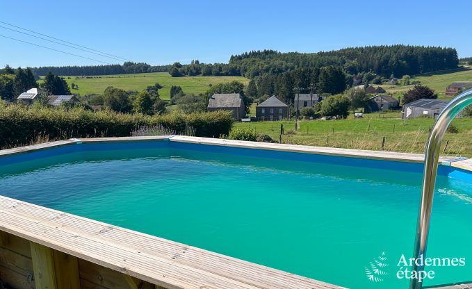 Vakantiewoning met zwembad in Bi�vre, Ardennen
