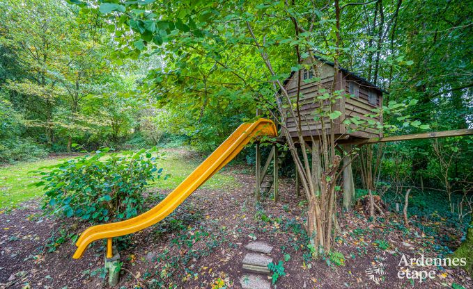 Authentieke chalet voor 8 personen in Bi�vre met 4 slaapkamers, houtkachel, hottub, priv�tuin en fietsenstalling