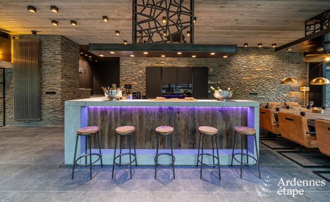 Luxe villa in Bi�vre voor 16 personen in de Ardennen