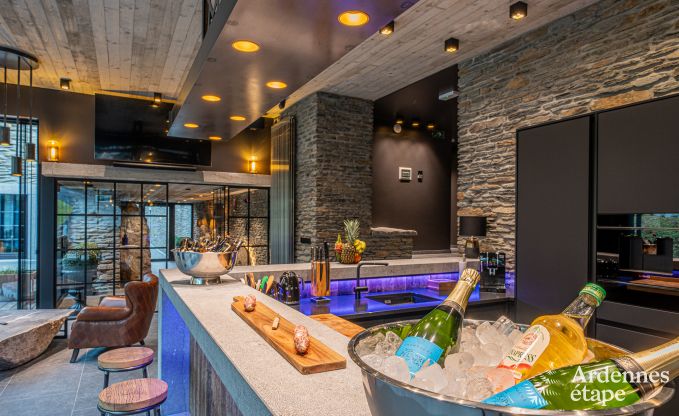 Luxe villa in Bi�vre voor 16 personen in de Ardennen