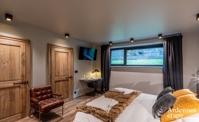 Luxe villa in Bi�vre voor 16 personen in de Ardennen