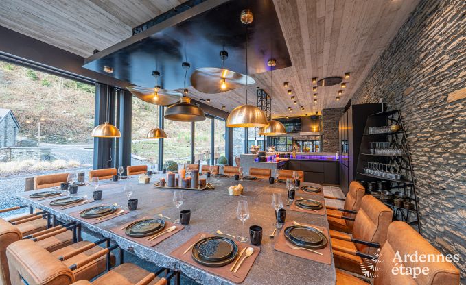 Luxe villa in Bi�vre voor 16 personen in de Ardennen