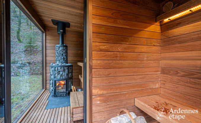 Luxe villa in Bi�vre voor 16 personen in de Ardennen