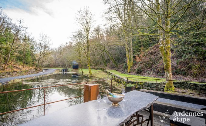 Luxe villa in Bi�vre voor 16 personen in de Ardennen
