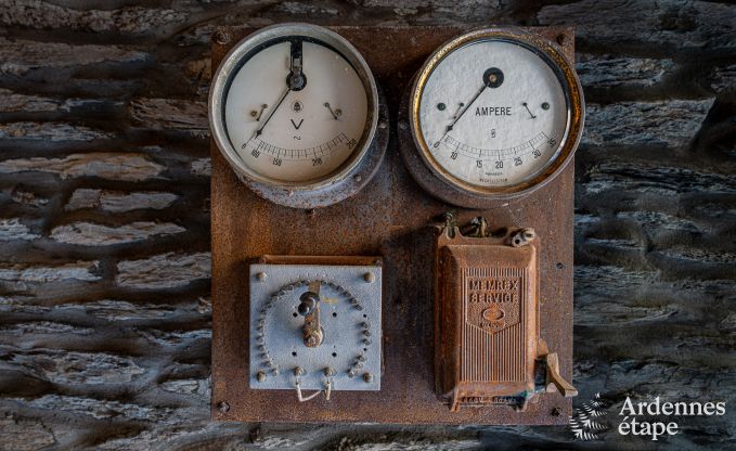 Luxe villa in Bi�vre voor 16 personen in de Ardennen