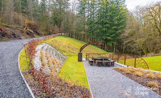 Luxe villa in Bi�vre voor 16 personen in de Ardennen