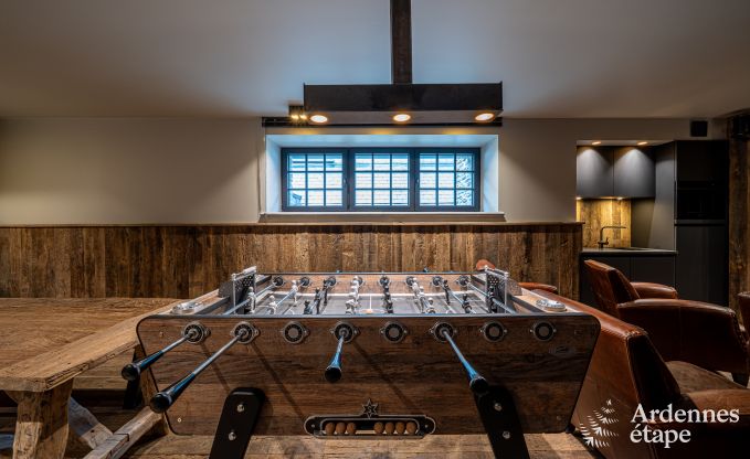 Luxe villa in Bi�vre voor 16 personen in de Ardennen
