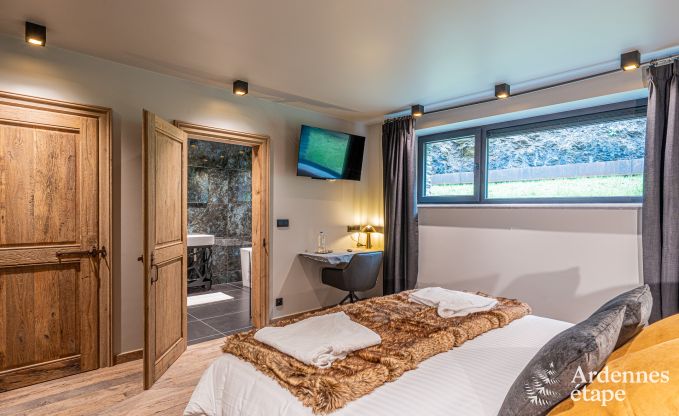 Luxe villa in Bi�vre voor 16 personen in de Ardennen
