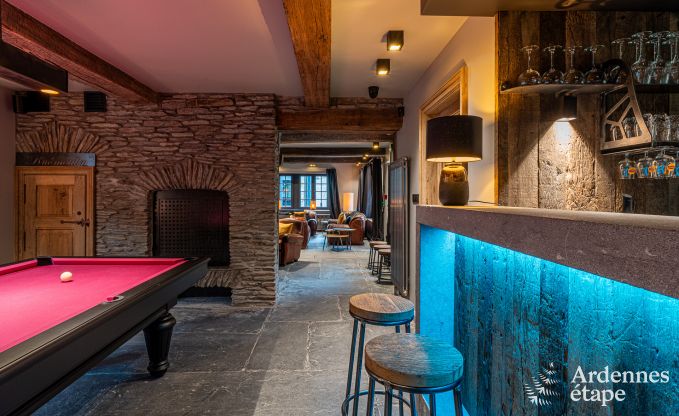 Luxe villa in Bi�vre voor 16 personen in de Ardennen