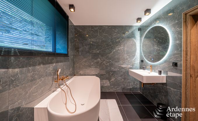 Luxe villa in Bi�vre voor 16 personen in de Ardennen