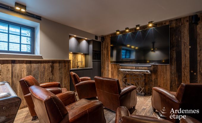 Luxe villa in Bi�vre voor 16 personen in de Ardennen