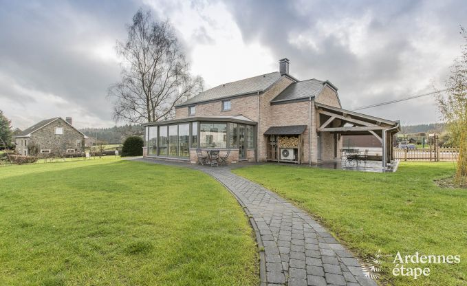 Luxe villa in Bivre voor 19 personen in de Ardennen