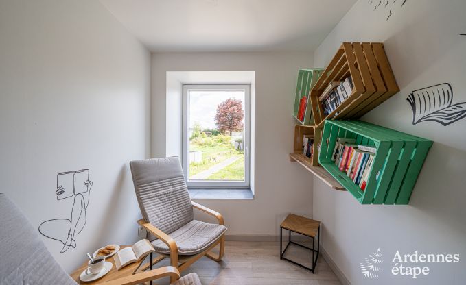 Vakantiehuis in Bi�vre voor 7 personen met 4 slaapkamers, kinderspeelruimte, priv�tuin en modern comfort