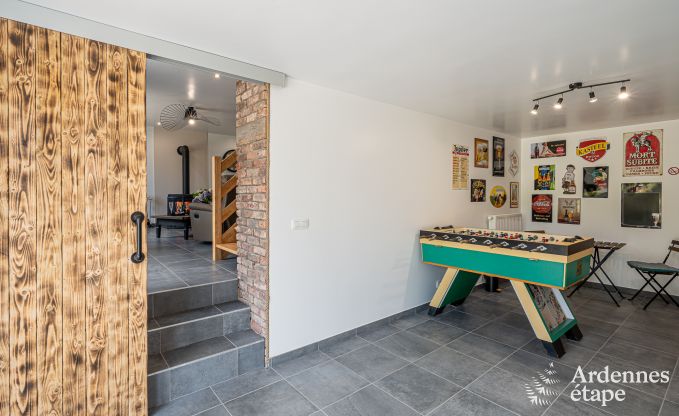 Vakantiehuis in Bi�vre voor 7 personen met 4 slaapkamers, kinderspeelruimte, priv�tuin en modern comfort